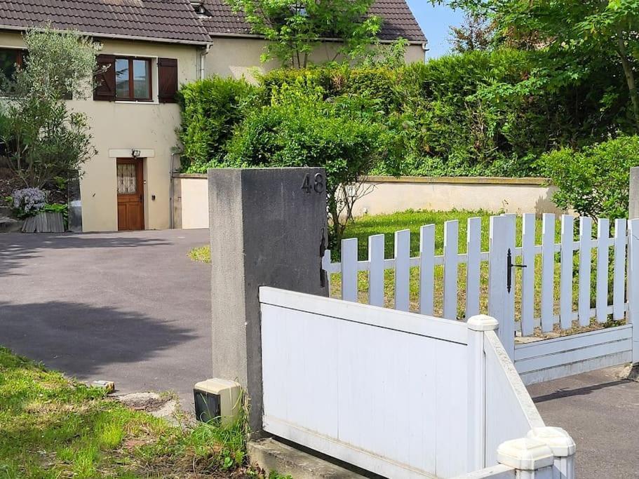 Appartement Paris Disneyland, Parking Gratuit, Rer A ノワジー＝ル＝グラン エクステリア 写真
