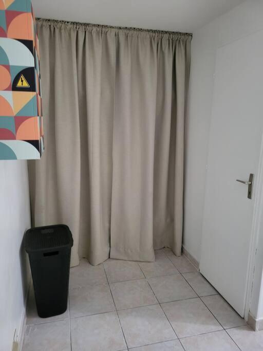 Appartement Paris Disneyland, Parking Gratuit, Rer A ノワジー＝ル＝グラン エクステリア 写真